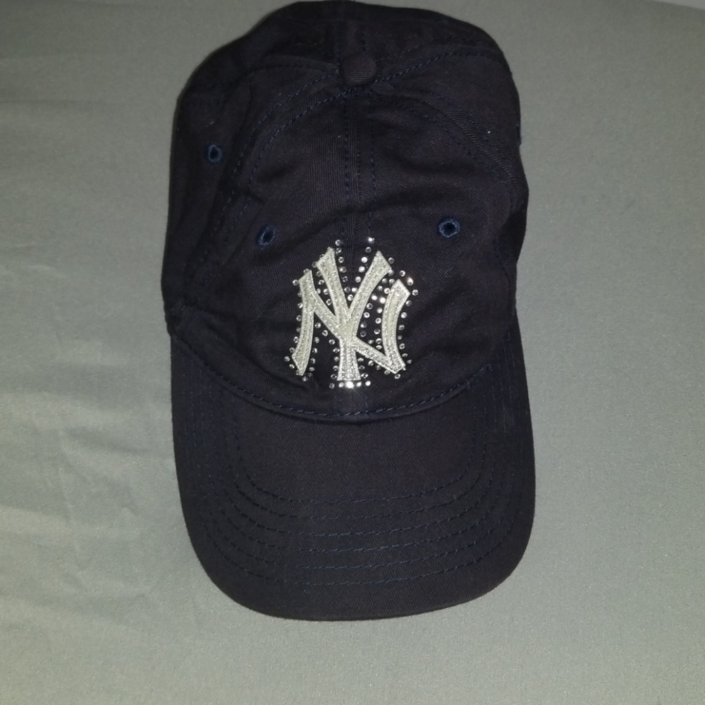 NY Yankees Hat 🧢 Youth!!!!!